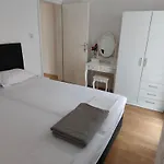 Bezek