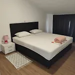 Bezek *