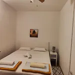 Bezek *