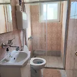 Bezek Стон