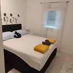 Bezek *