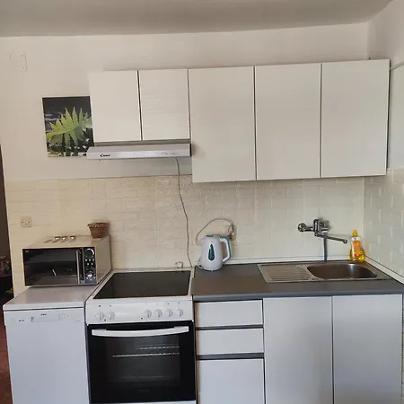 Bezek Apartment