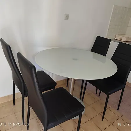 Bezek Apartment Ston