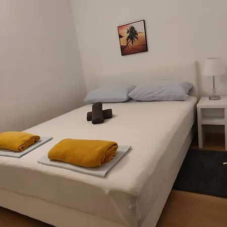 Bezek Apartment Ston
